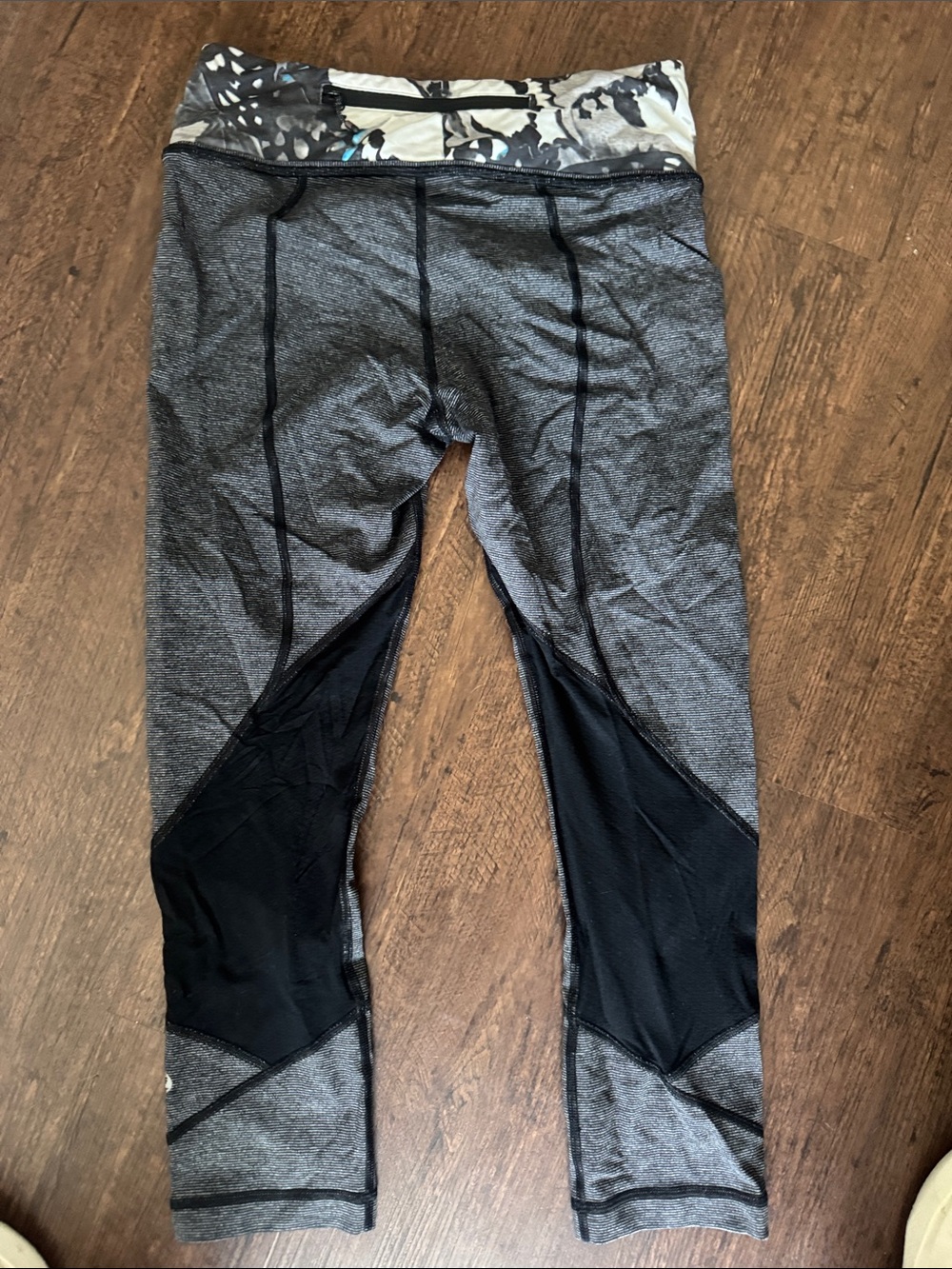 lululemon athletica Gray and Black Workout Leggings with Patterned Waistband
